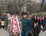 В София се състоя поднасяне на цветя и венци на паметника на Съветската армия и на костницата в квартал Лозенец